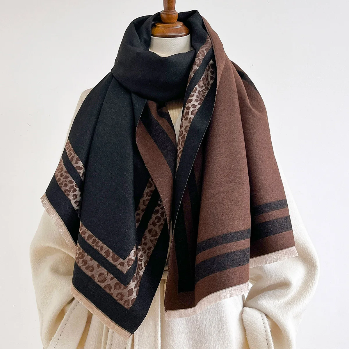 冬用、リバーシブル、暖かい、大判ショール、無地、厚手のパシュ - Cashmere Scarf のレビューと価格