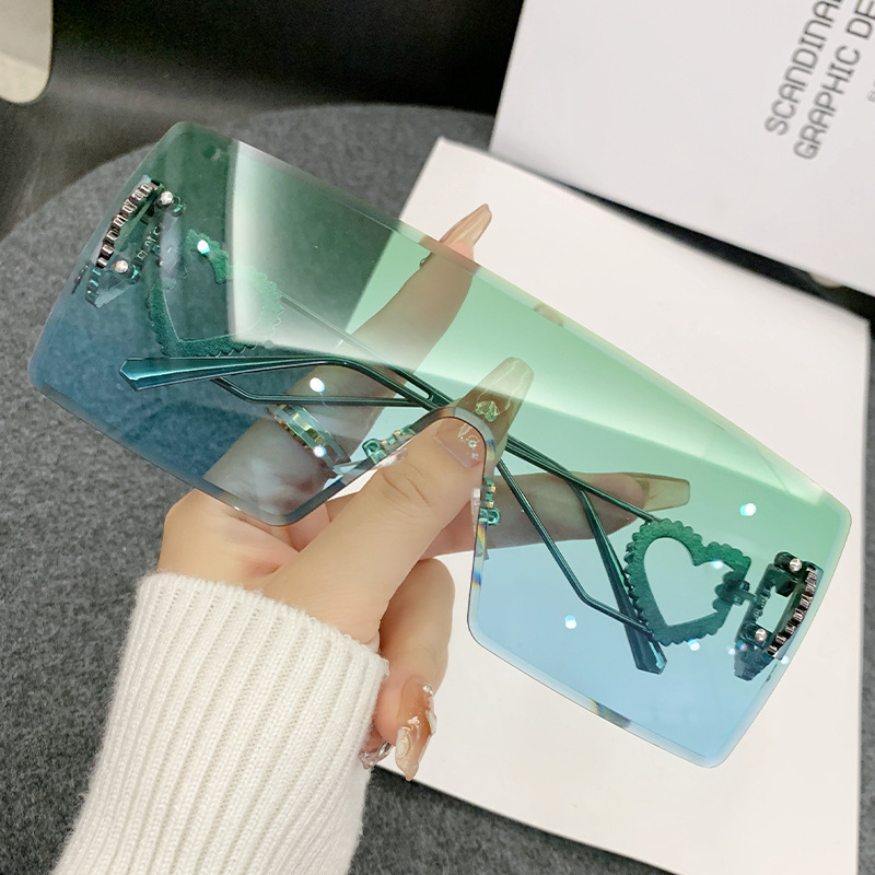 新作、ワンピース風、ハート型のフレームレスサングラス。トレン - Sunglasses Uv400 のレビューと価格