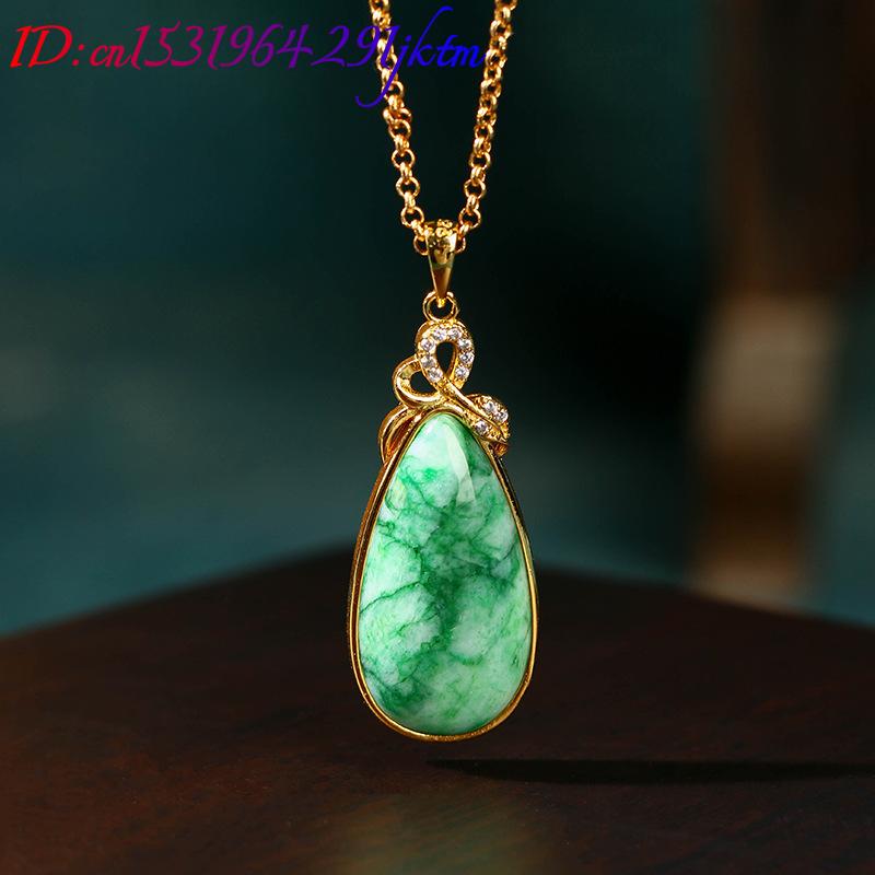 天然翡翠の水滴型ペンダントネックレス。石彫りの宝石を使用した - Gold Plated Jewelry のレビューと価格
