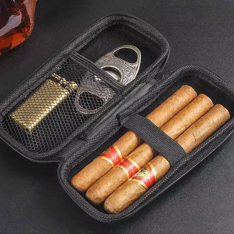 6本用ポータブルシガーケース 軽量トラベルヒュミドールバッグ - Premium Cigar Case のレビューと価格
