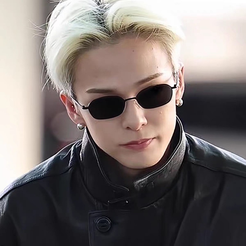 新作、小ぶりのフレームのスチームパンク風サングラス。高級ブラ - Designer Sunglasses のレビューと価格