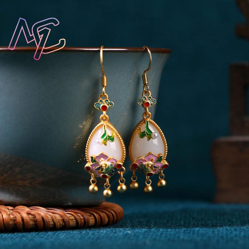 天然翡翠フラワーイヤリングチャームアミュレットデザイナーリア - Gold Plated Jewelry のレビューと価格