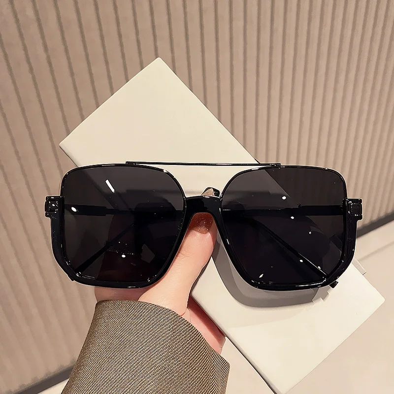 新作ヴィンテージ風オーバーサイズサングラス。男女兼用、スクエ - Designer Sunglasses のレビューと価格
