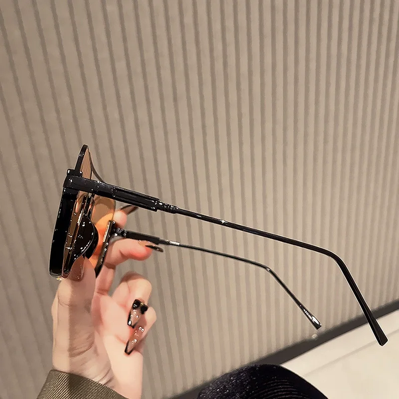 新作ヴィンテージ風オーバーサイズサングラス。男女兼用、スクエ - Designer Sunglasses のレビューと価格